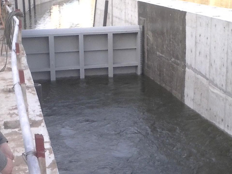 洛陽王城湖一字門船閘